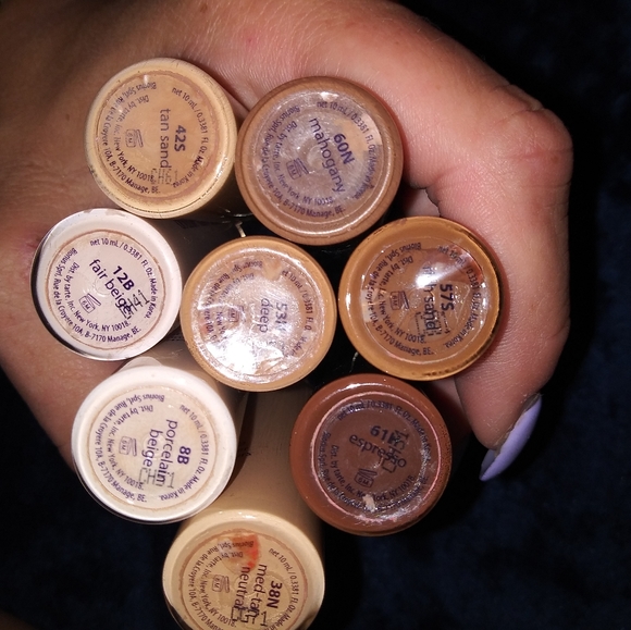 TARTE shape tape different shades. LIKE NEW - Picture 2 of 2